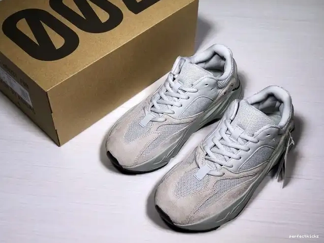 v2 Boost 700 Adidas Yeezy EG7487 Salt 0615
